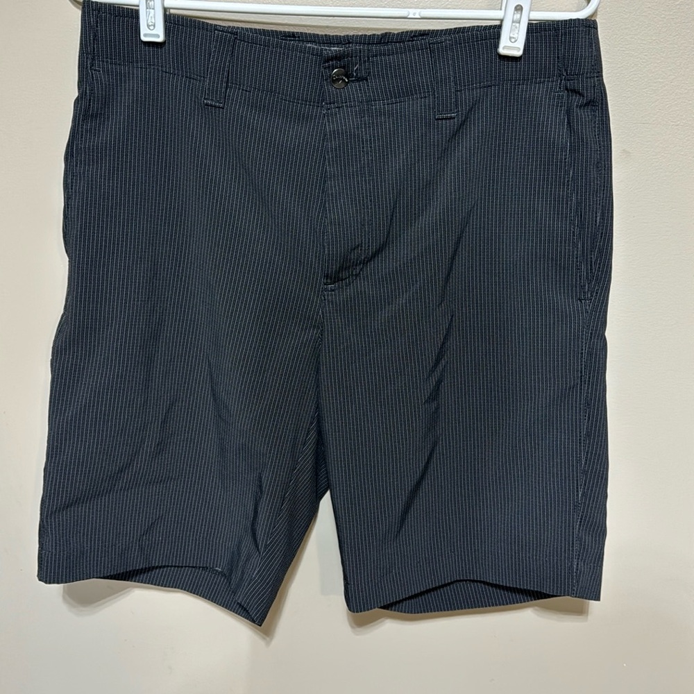 Black Callaway golf shorts size 32